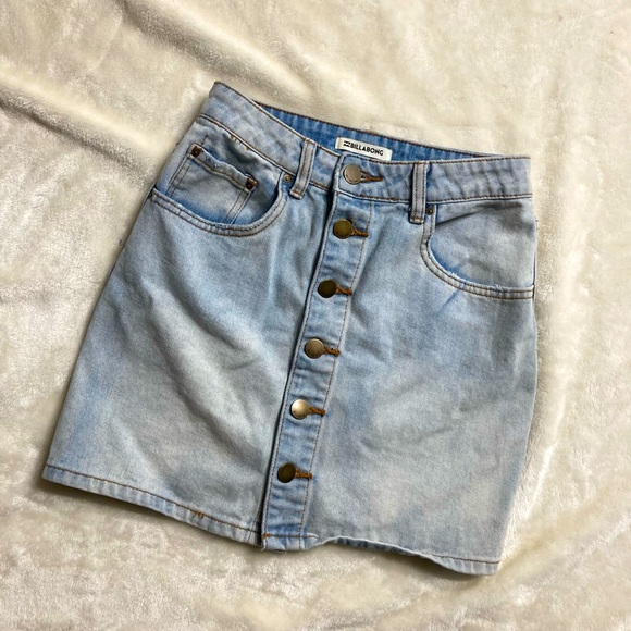 Billabong Dresses & Skirts - Billabong Light Wash Denim Mini Skirt | Women’s Size 25”